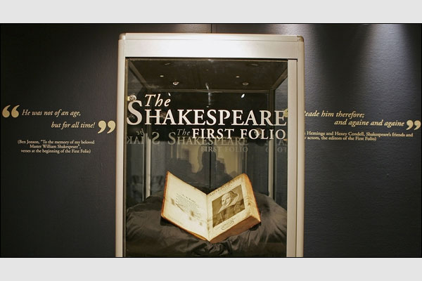 拍卖会上的展览