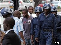 پلیس در هراره