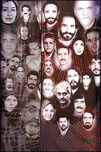 پوستر نخستين دوره انتخاب آثار برگزيده ادبيات نمايشی - عکسها از سايت ايران تئاتر