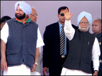 मुख्यमंत्री अमरिंदर सिंह और प्रधानमंत्री मनमोहन सिंह