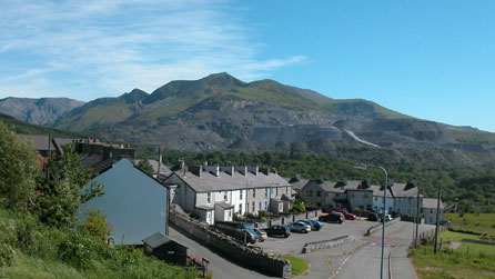 Bethesda a Chwarel y Penrhyn (Llun: Kath Evans)