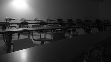 Empty desks. CC Flickr:Wetsun