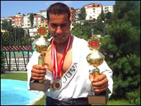 د کاراټې اتل