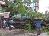 बर्मा में चक्रवाती तूफ़ान