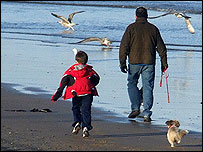 Walkers brave the cold.