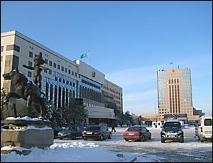 Президент әкімшілігі мен Парламент ғимараты