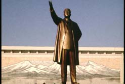 Pyongyang, North Korea - Statue Kim Il Sung 1