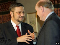 Antonio Palocci e John Snow em foto de arquivo