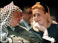 سها عرفات در کنار همسرش - عکس آرشيوی