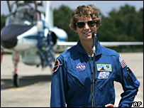 آيلين کالينز، فرمانده ماموريت ديسکاوری به فضا