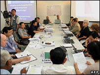 Các thẩm phán họp