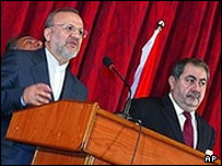 منوچهر متکی (چپ) و هشیار زیباری