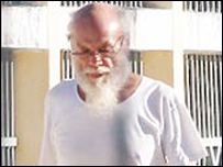 Gary Glitter ở trong tù