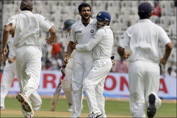 बंगलौर टेस्ट का पहला दिन