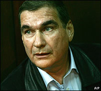 O ex-ministro da Justiça Haim Ramon por assediar sexualmente uma soldado mulher.