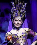 Toyah as a glamorous Wicked Queen