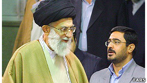 مرتضوی و آیت الله خامنه ای