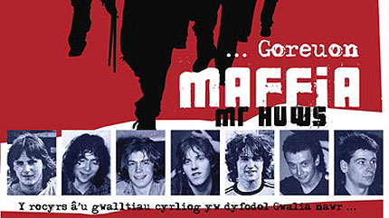 Maffia Mr Huws - Croniclau'r Bwthyn