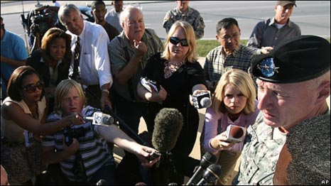 قائد القاعدة العسكرية