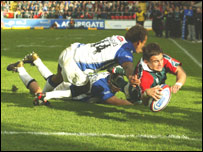 Harry Ellis scores in the last minute against Bath