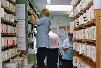 Ffeiliau yn y feddygfa