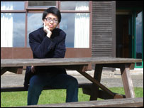 英国女王大学工商管理专业学士张宇怀