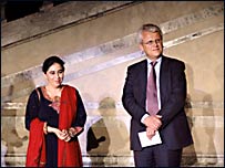 سارا زیدی اور ڈاکٹر ہیز وال 