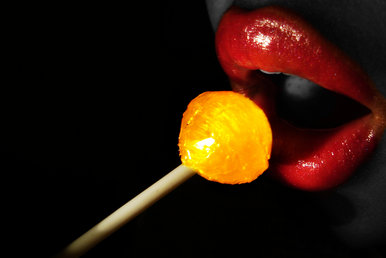 Red lolly, yellow lolly.