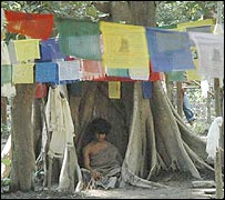 Bamjan estaria meditando há seis meses, sem comer nem tomar água