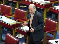 Vice-presidente do Parlamento do Irã, Behzad Nabavi, proibido de concorrer