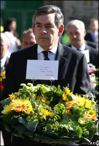 Londra, Gordon Brown, ceremonie, comemorare victime atentate 7 iulie 2005.