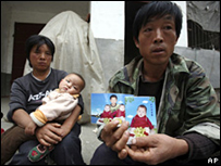 Trẻ em chết vì melamine