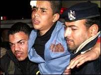 ग़ज़ा में घायल व्यक्ति 