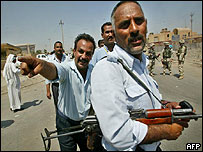 Policiais e soldados iraquianos também estão entre os alvos