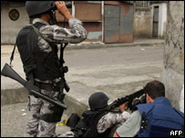 Soldados no Complexo do Alemão