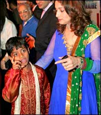 اظہر مادھوری دیکشت ے ساتھ