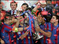 Jogadores do Barcelona comemoram