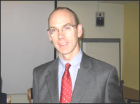 Tiến sĩ Martin Gainsborough 