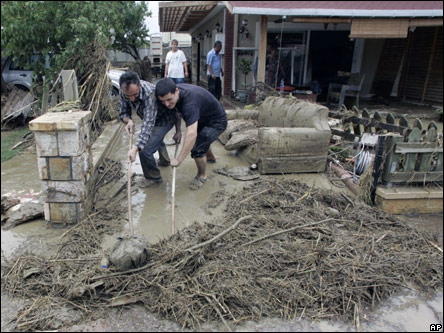 Последствия наводнений в Турции