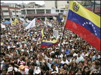 Manifestantes em Caracas