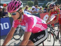 Cyclists in the Tour of Britain 2007 