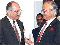 वसीम ग़ाज़ी और अजय विक्रम सिंह