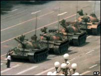 tanques em Tiananmen em 1989
