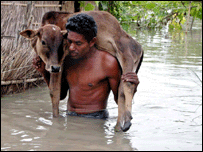 بھارت میں سیلاب ایک بند کا گیٹ ٹوٹنے سے آئے ہیں