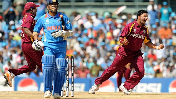 India suffer the early loss of Sachin Tendulkar against West Indies