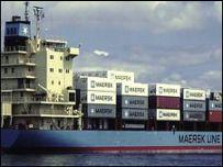 Судно "Маерск Алабама" іноді виконує завдання Міністерства оборони США, але на цей раз віз гуманітарний вантаж