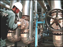 تاسيسات نفتی