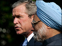 मनमोहन सिंह और बुश (फ़ाइल फ़ोटो)