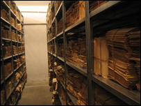 Doi judecători ai Curţii Constituţionale acuzaţi de colaborare cu Securitatea