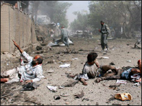 مجروحان حمله انتحاری در برابر سفارت هند در کابل